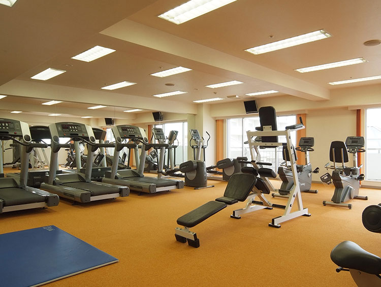 FITNESS ROOM